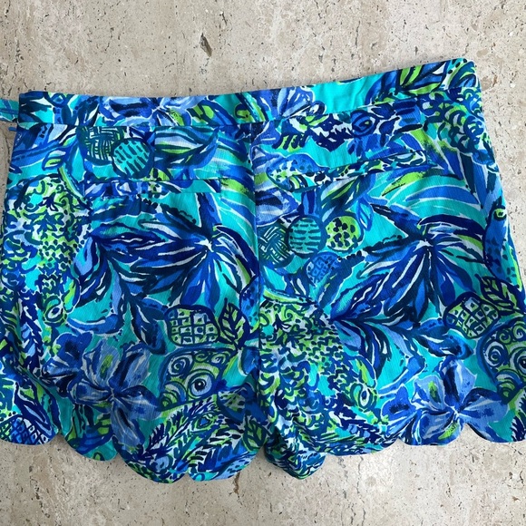 Lilly Pulitzer Bennet Blue Magnolia Scalloped Edge Shorts Size 0 - Picture 2 of 5